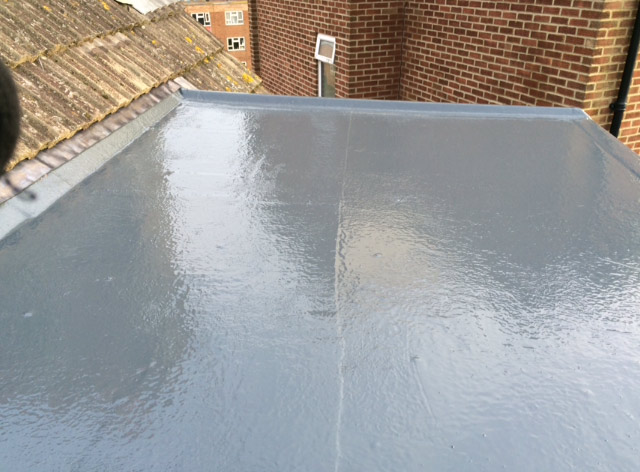 Fiberlassing flat roof